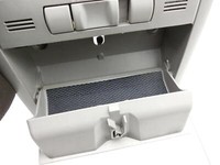 Toyota Prius W2 II 05-09 Deckenkonsole Staufach Innenleuchte Toyota Prius W2 II 05-09 01.04.2004 gebraucht Vorschau 4