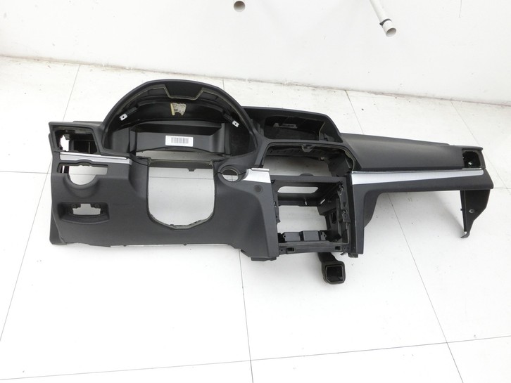 Mercedes A207 E250 10-13 Armaturenbrett Panel komplett Mercedes A207 E250 10-13 31.08.2010 A2078600300 2078600300... Vorschau 2