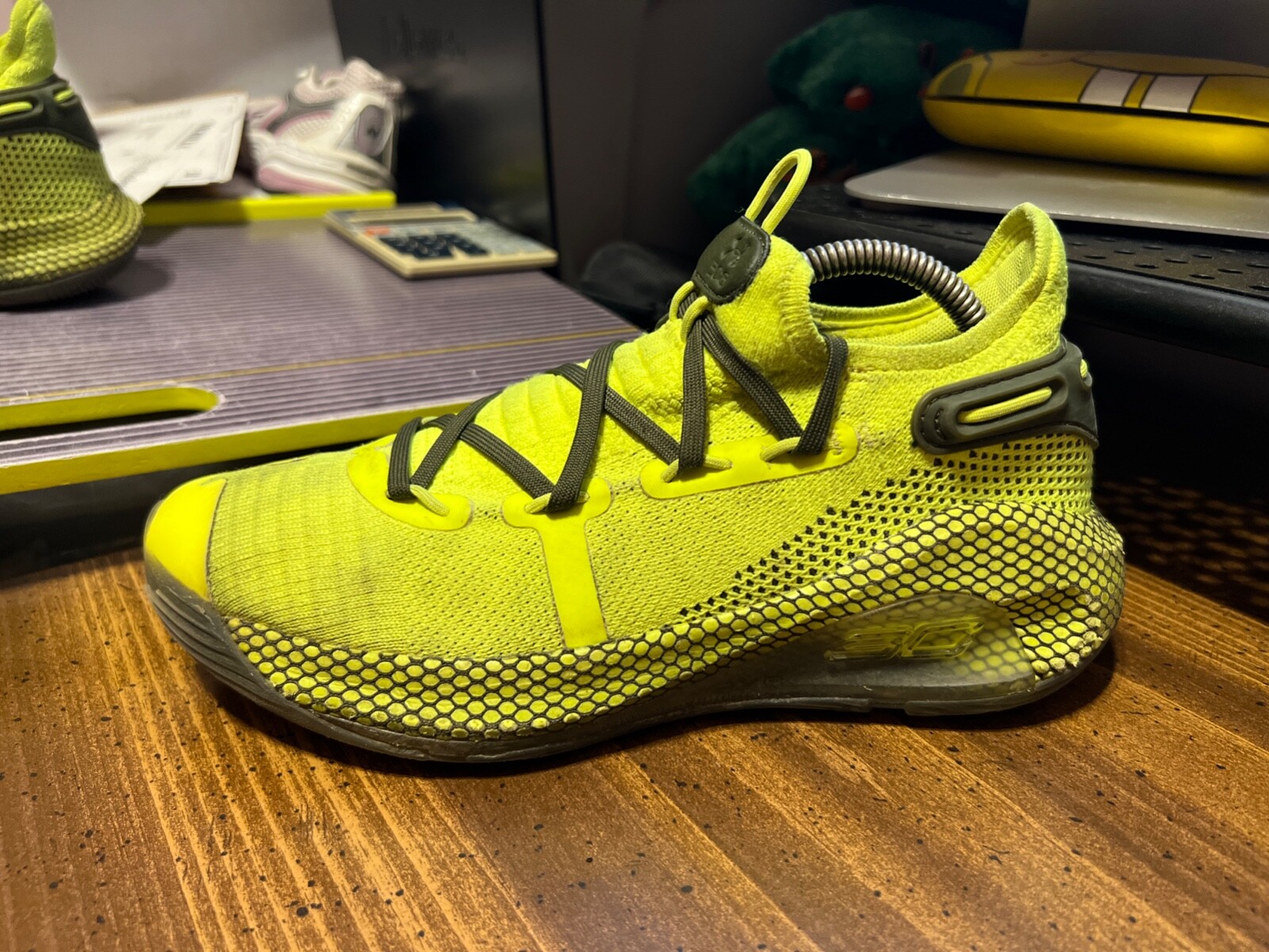 curry 6 shoes yellow