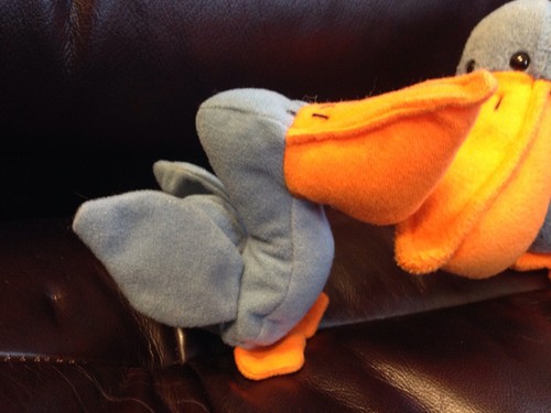 TY Beanie Babies SCOOP Pelican Bird Plush 3.5