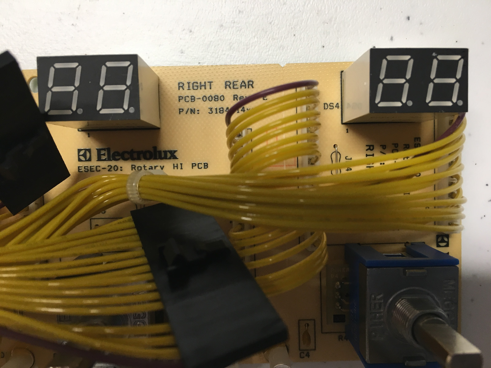 318411400 Frigidaire (Electrolux) Range Control Assembly Genuine OEM Part