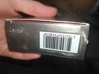 Foto dell'oggetto di un acquirente verificato