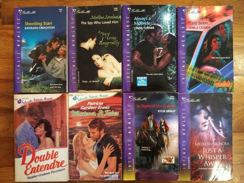 lot of 31 silhouette intimate moments paperback books vintage & newer