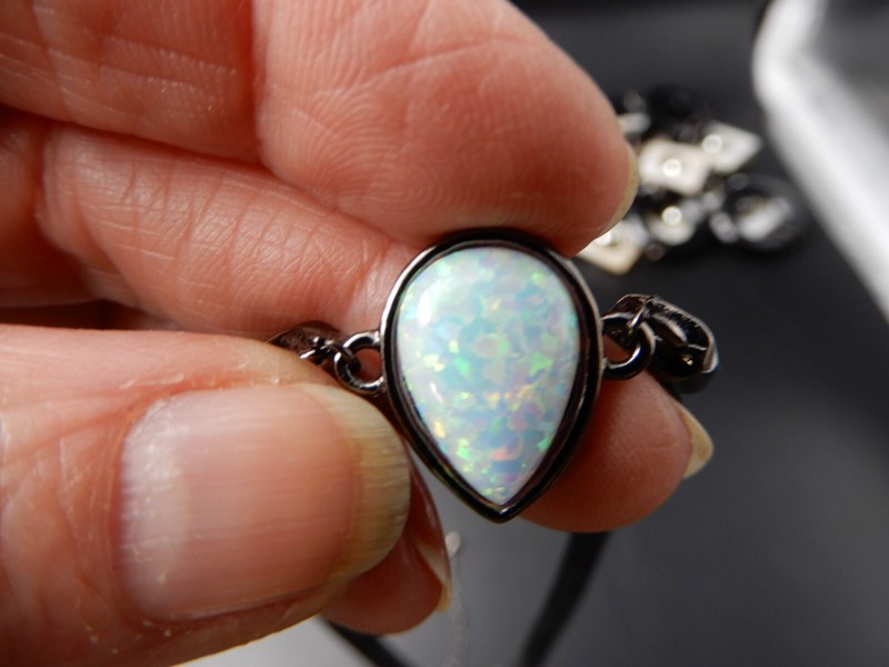 Collier En Collerette Vintage Torque Acier Et Opale  30 Maxi 40 Cm