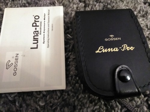 GOSSEN LUNA PRO SBC LIGHT METER AND CASE