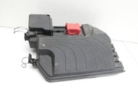Mercedes CLA 250 C117 13-16 2,0i 125KW Batterieabdeckung Deckel Mercedes CLA 250 C117 13-16 24.06.2014 A2465400082... Vorschau 2