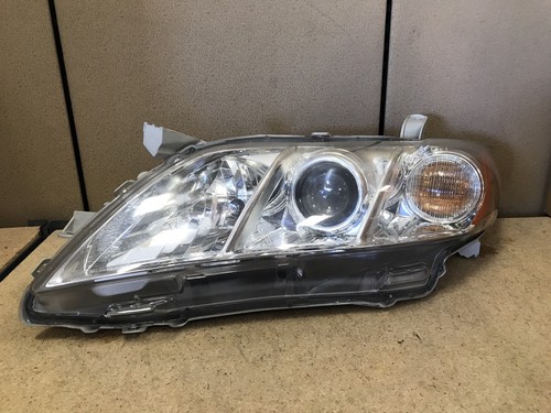 皐月様取り置き中商品 2007-2009 TOYOTA CAMRY OEM DRIVER SIDE HEADLIGHT PART