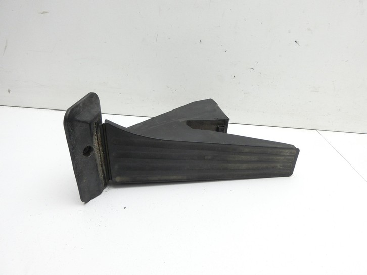 BMW E91 320i LCI 08-11 2,0i 105KW Gaswertgeber Gaspedal BMW E91 320i LCI 08-11 31.08.2009 gebraucht Bild 2