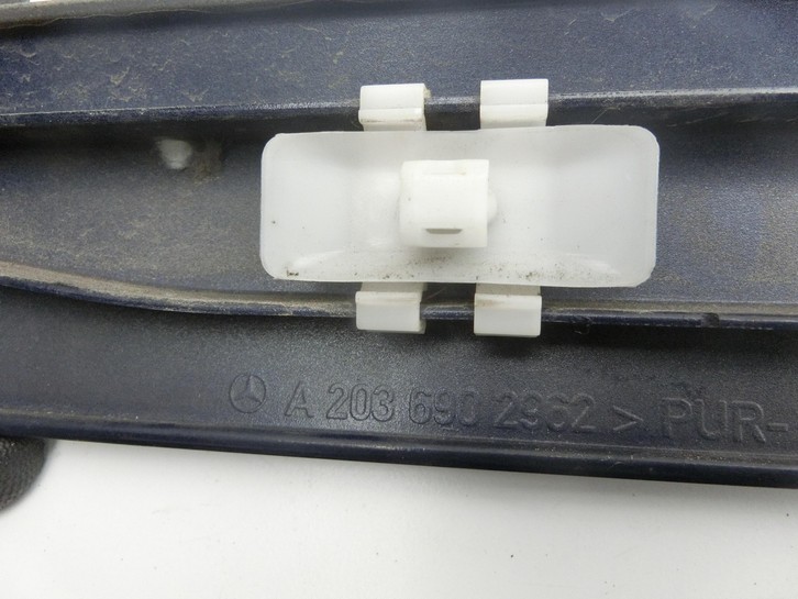 Mercedes W203 C200K 04-07 Lim Türleiste Beplankung Links Hinten 904 Mercedes W203 C200K 04-07 31.01.2005... Vorschau 5
