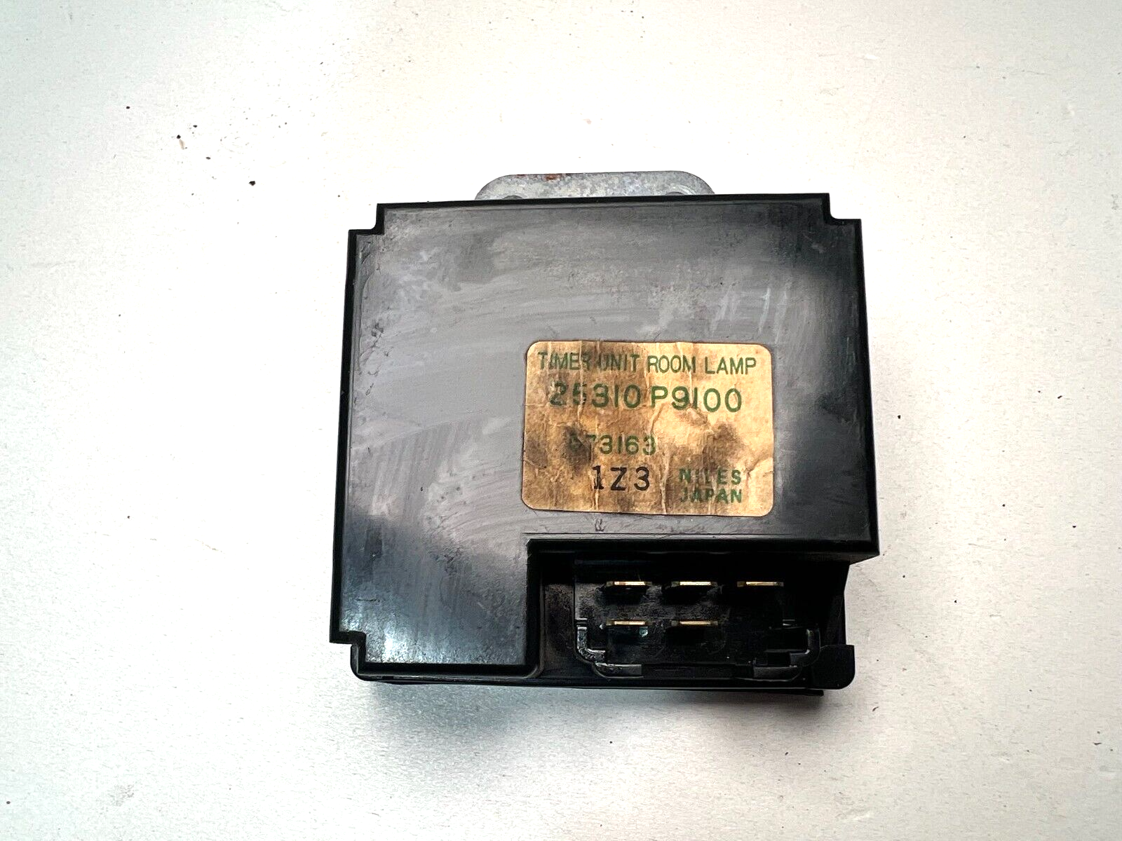 激安本物 1979-1983 Datsun 280ZX Interior Room Lamp Timer Unit Module セキュリティ・セーフティ