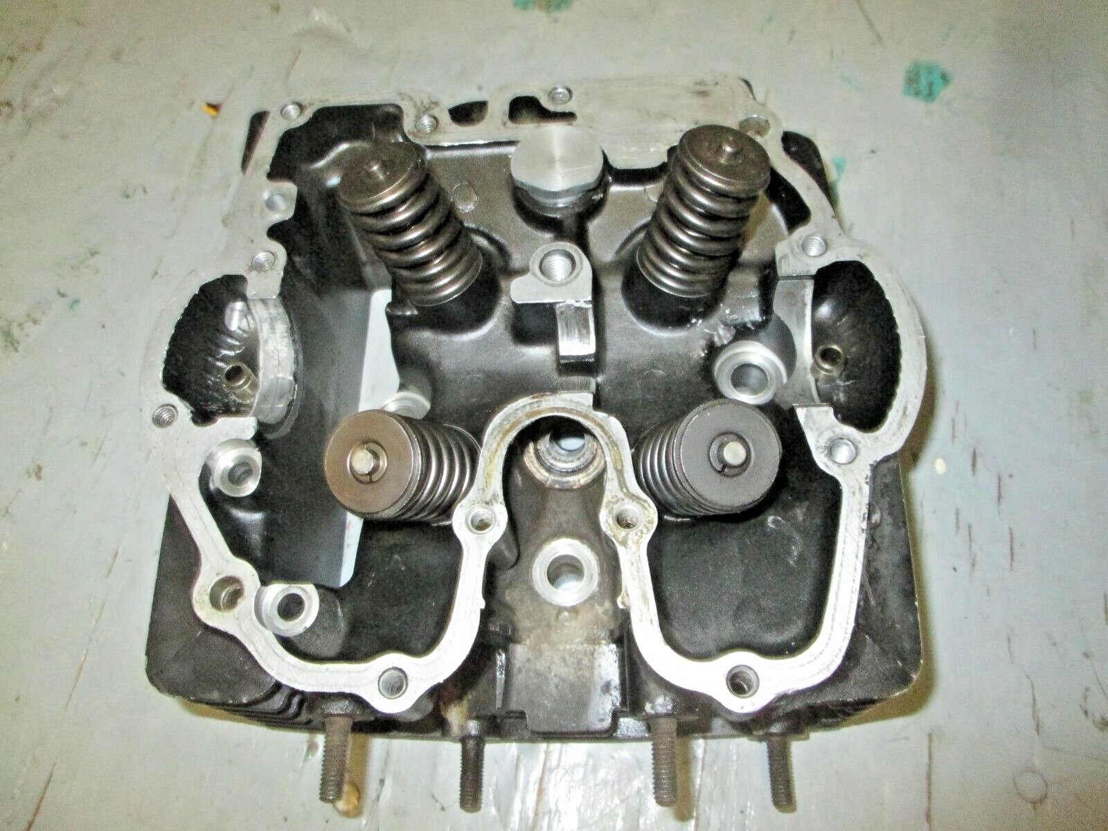 KKページ VINTAGE OEM 1984 -1985 HONDA XR200R RFVC HONDA CYLINDER HEAD