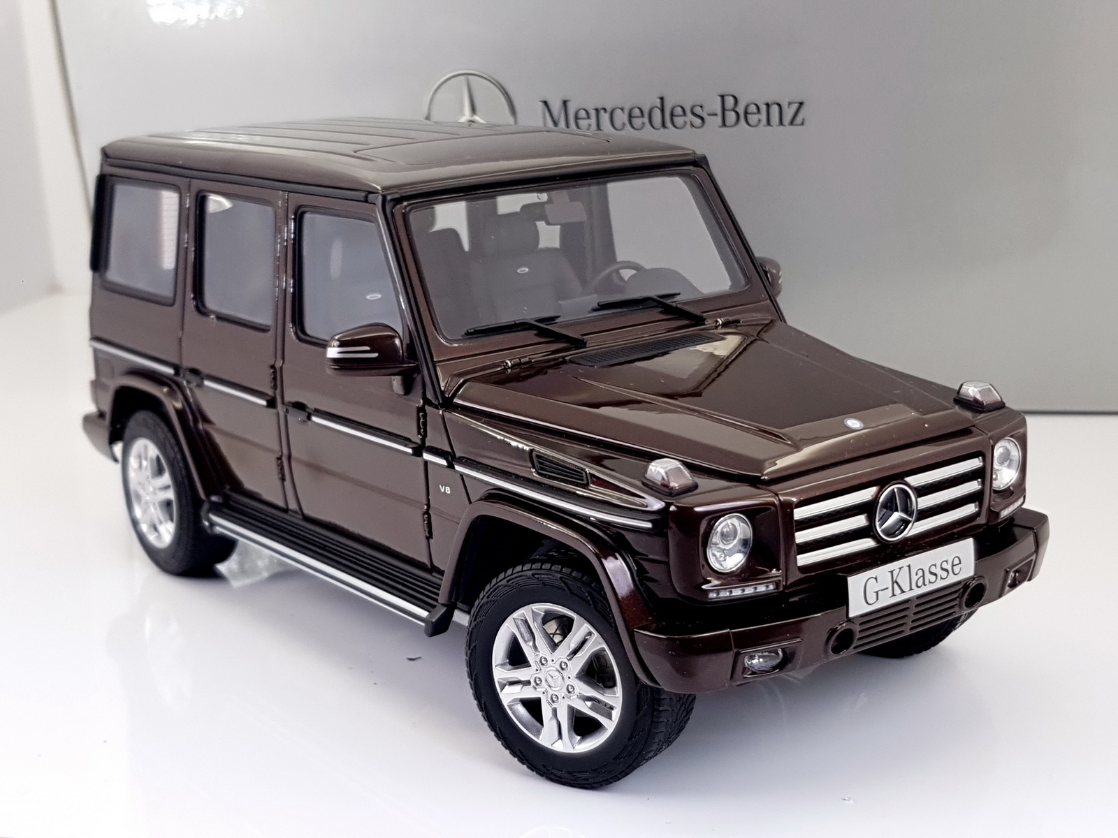 AUTOart 1:18 Mercedes-Benz G-Class G500 2012(W463) Maystic
