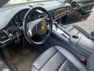 image 4 of interior