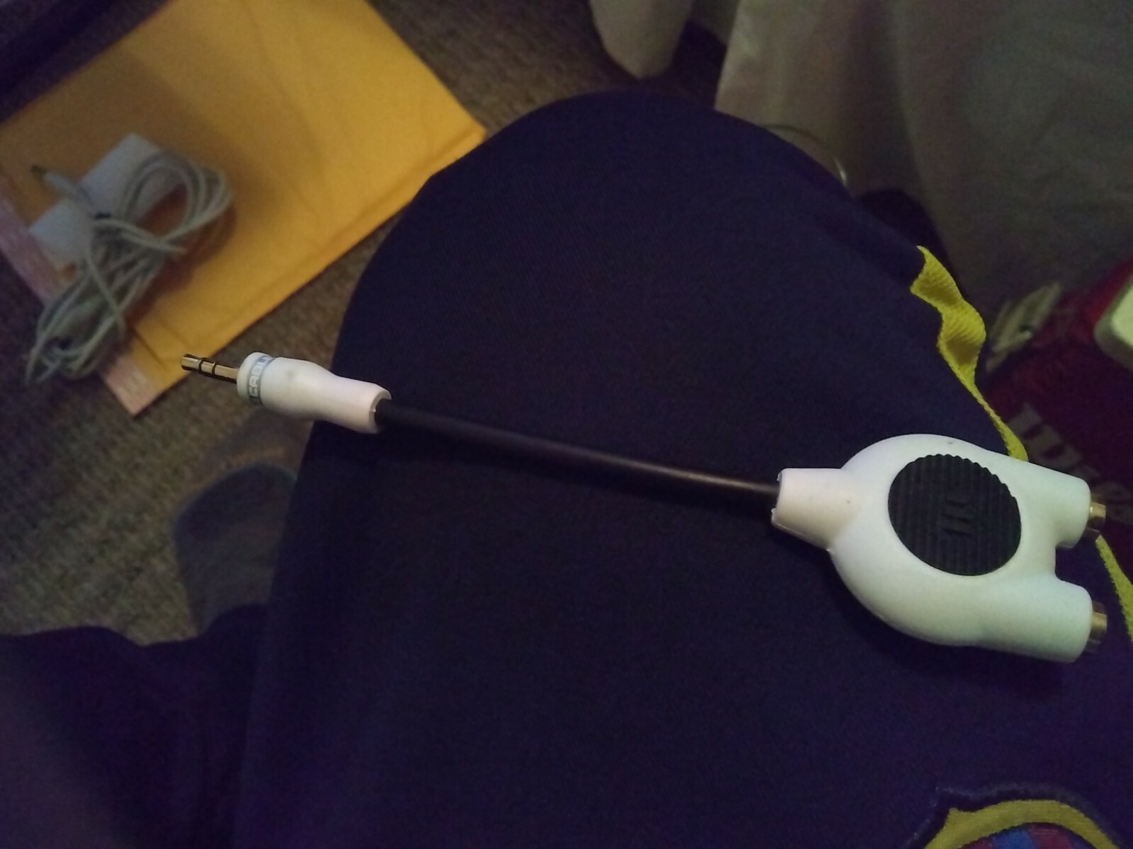 Mini Monster Splitter Cable