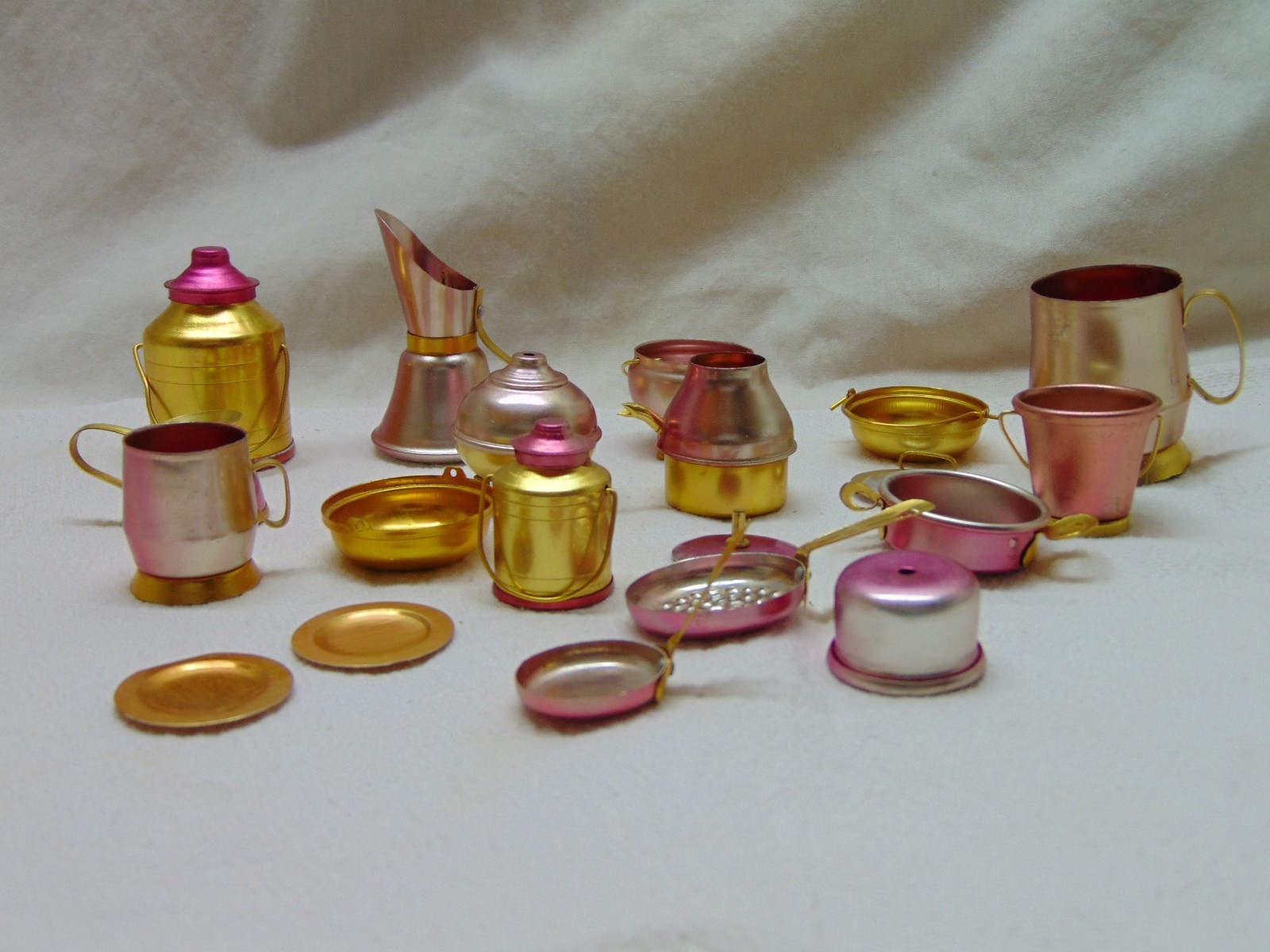 Vintage Miniature Tin/Metal Kitchen Accessories for Shadow Box