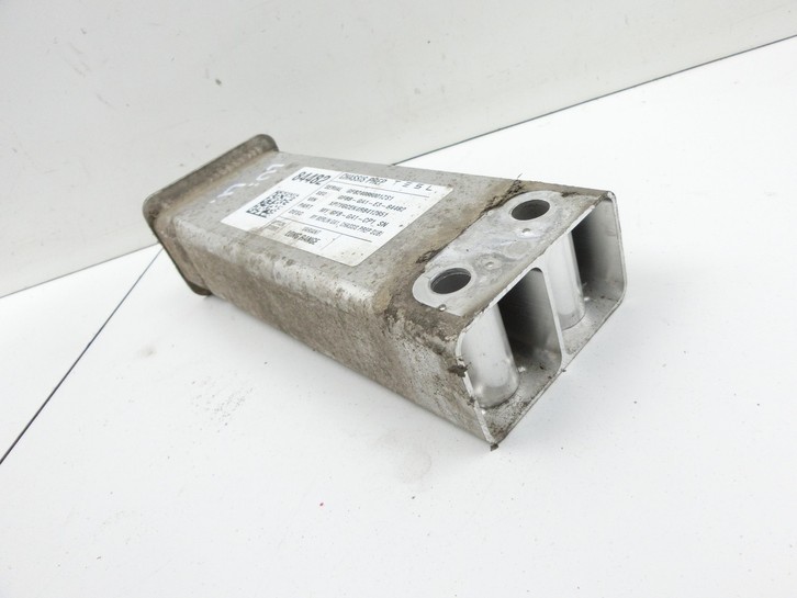 Tesla Model Y LR 20-25 Pralldämpfer für Träger Stoßstange Vorne Links Tesla Model Y LR 20-25 01.01.2023... Bild 4