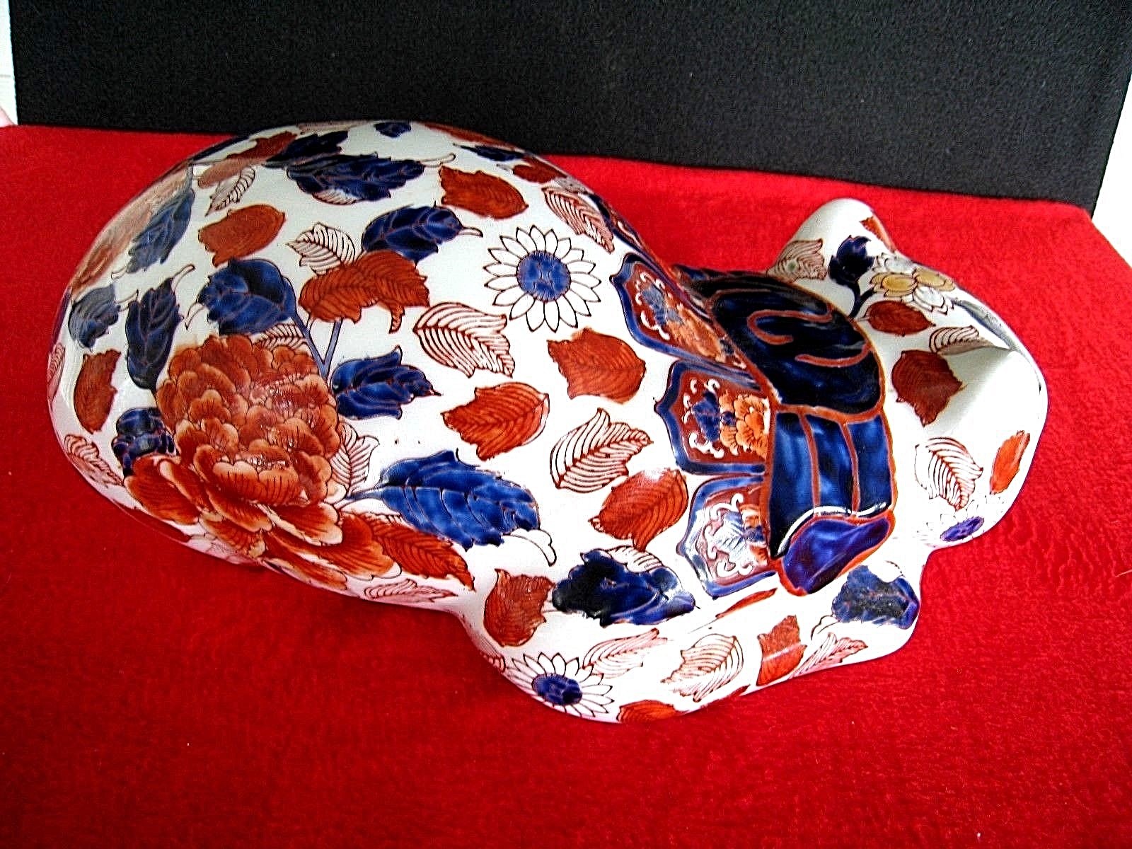 Imari Porcelain Cat....Large 12