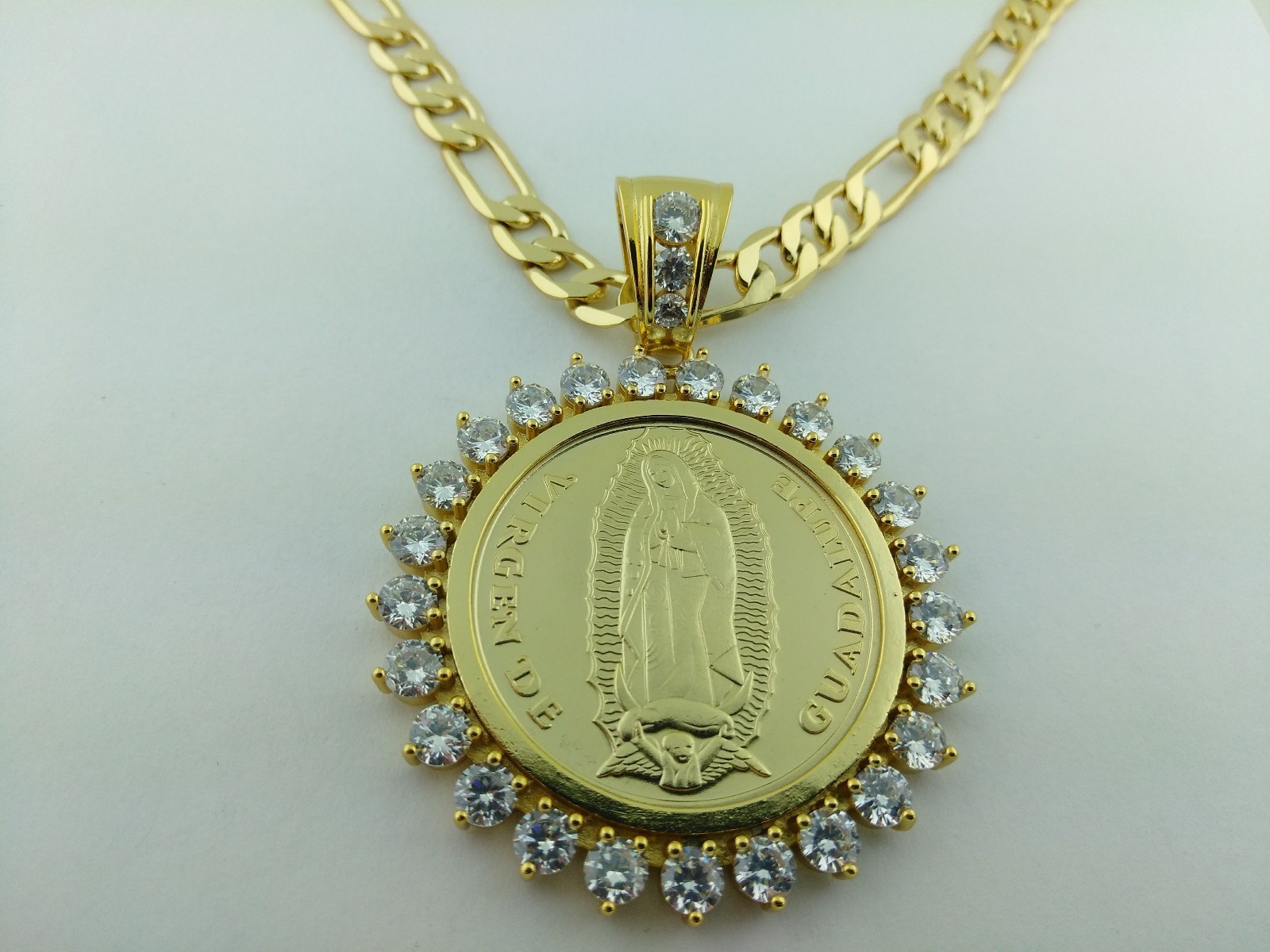 アクセサリー Supreme 14k Virgin Of Guadalupe Pendant Supreme Virgin Of Guadalupe 14k Pendant | Shop at Mercari