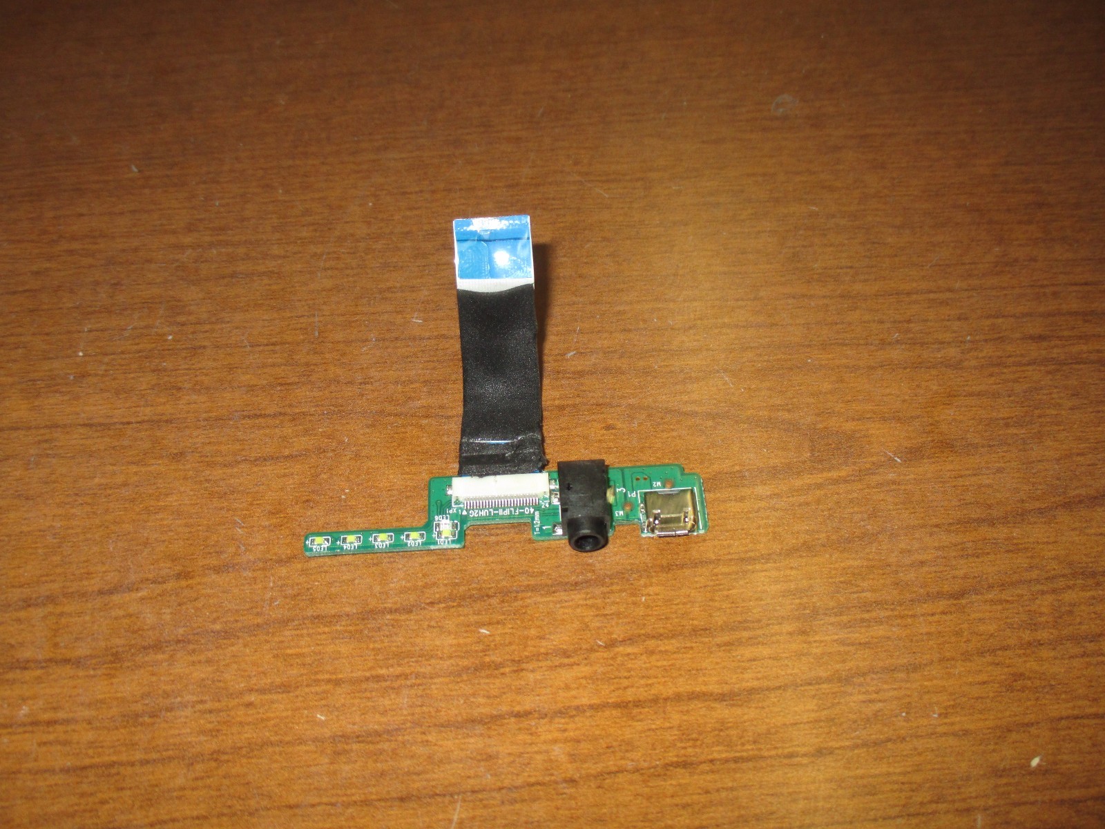 jbl flip 2 charging port