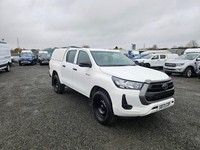 2017 ON 71 PLATE TOYOTA HILUX ACTIVE D4D 4WD DCB 150BHP 2.4 ULEZ FREE ZONE