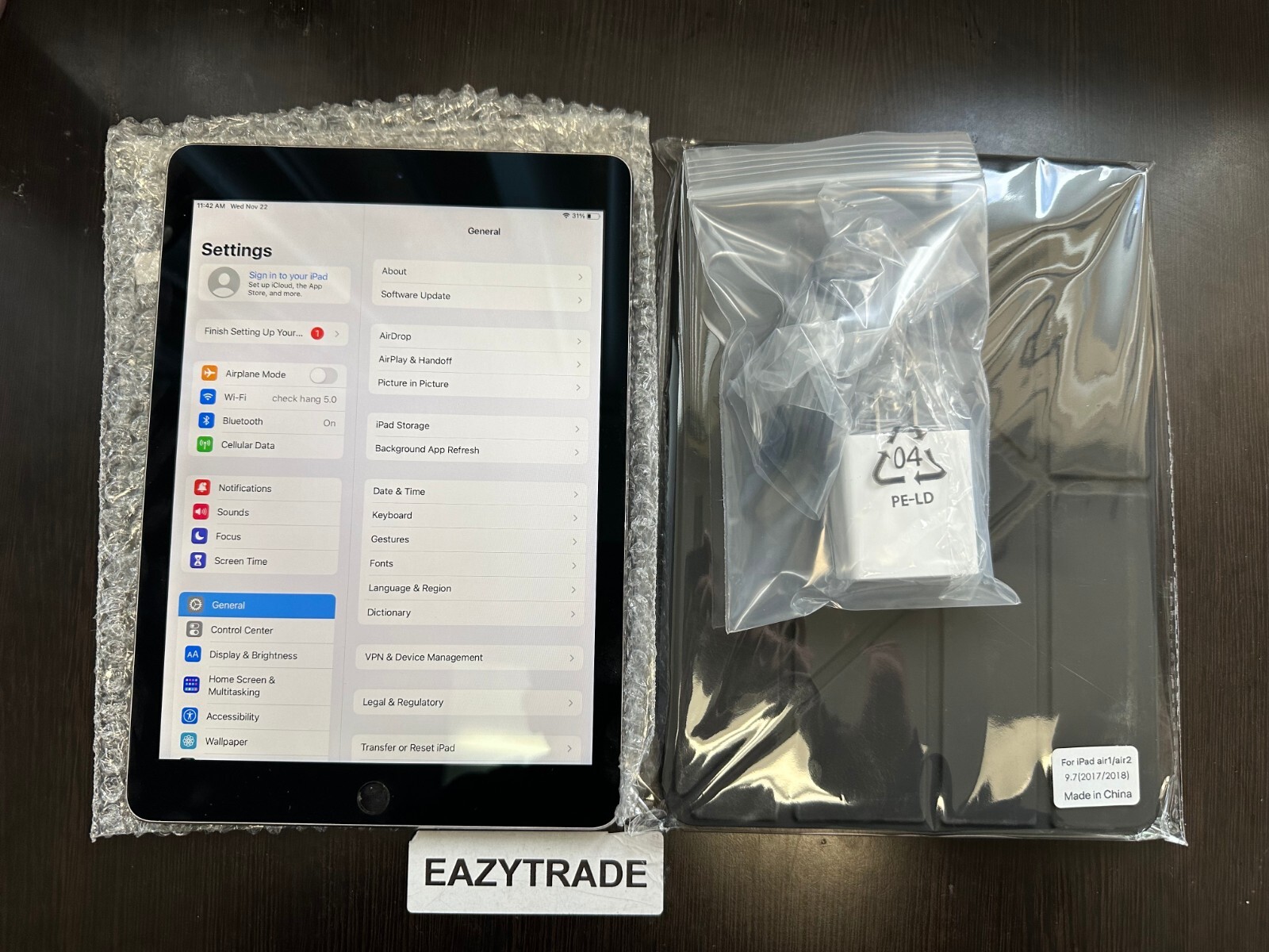 Apple iPad Pro 9.7 Wi-Fi |32GB 128GB 256GB IGray, Silver Apple iPad Pro 9.7 Wi-Fi |32GB 128GB 256GB IGray, Silver