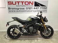 TRIUMPH SPEED TRIPLE 1200 RS
