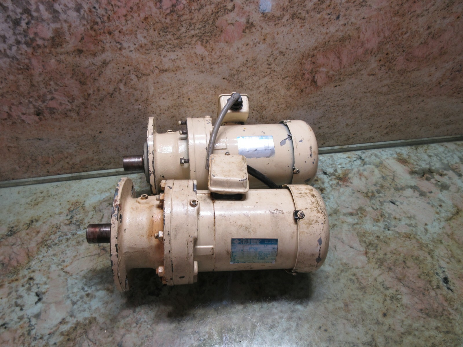 ドモ  20 SUMITOMO CYCLO DRIVE VM02-209 200-220V 6058833 MATSUURA CNC