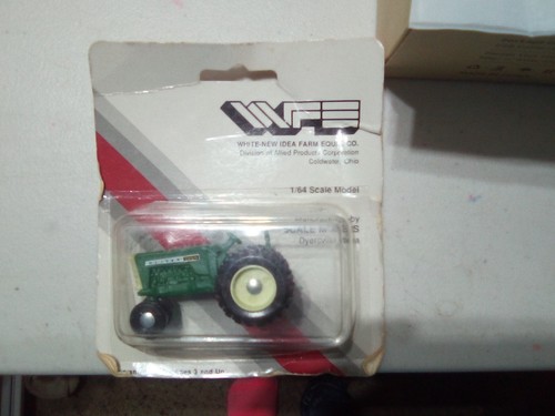 White-New Idea Farm Equipment Co. 1/64 Scale OLIVER 1955 TRACTOR-Diecast