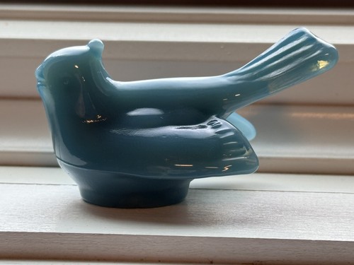 Mosser Glass - Georgia Blue MINI Bird Shelf Sitter 3" - Cute in a window sill
