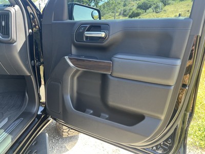 image 9 of interior