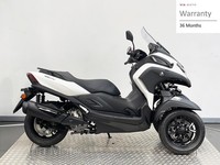 YAMAHA TRICITY 300