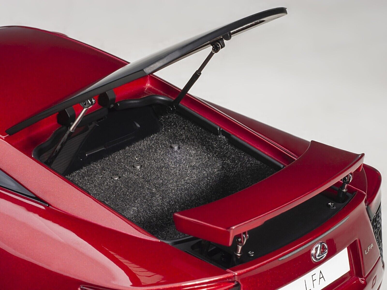1/18 Scale Lexus LFA (Pearl Red Metallic) Composite Model