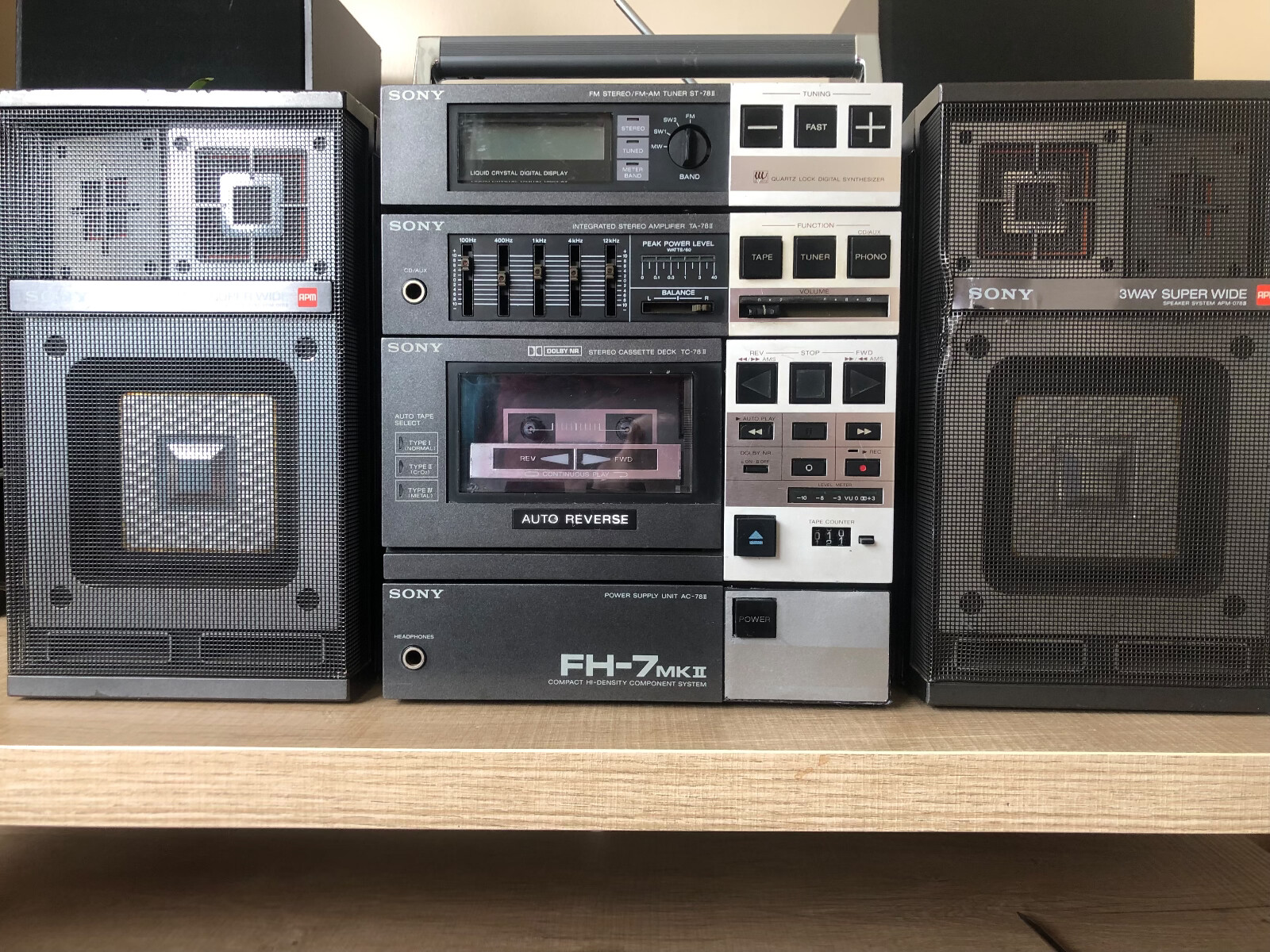 SONY FH-7 MK II Tape Cassette Recorder Radio Vintage Boombox SONY FH-7 MK II Tape Cassette Recorder Radio Vintage Boombox