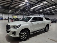 2018 Toyota Hilux 2.4 D-4D Invincible X Auto 4WD Euro 6 4dr (TSS, 3.5t) PICK UP 