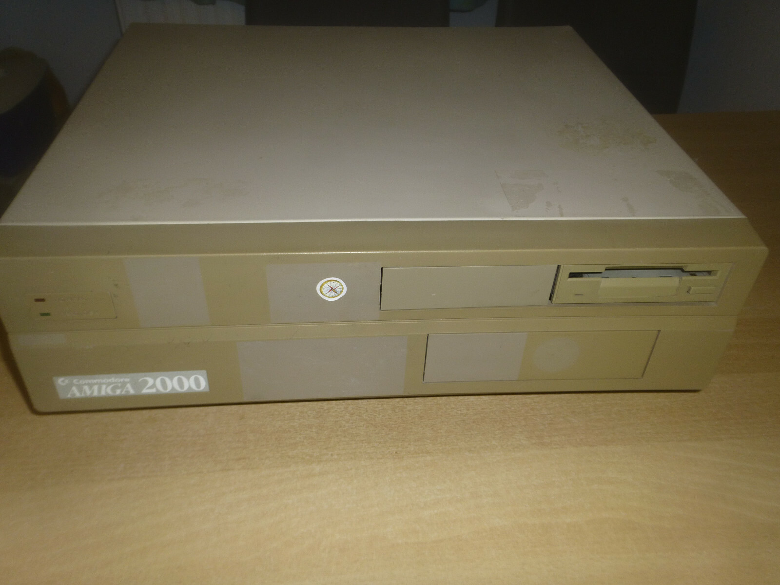 Commodore Amiga 2000 mit Maus und Workbench-Diskette (N) !
