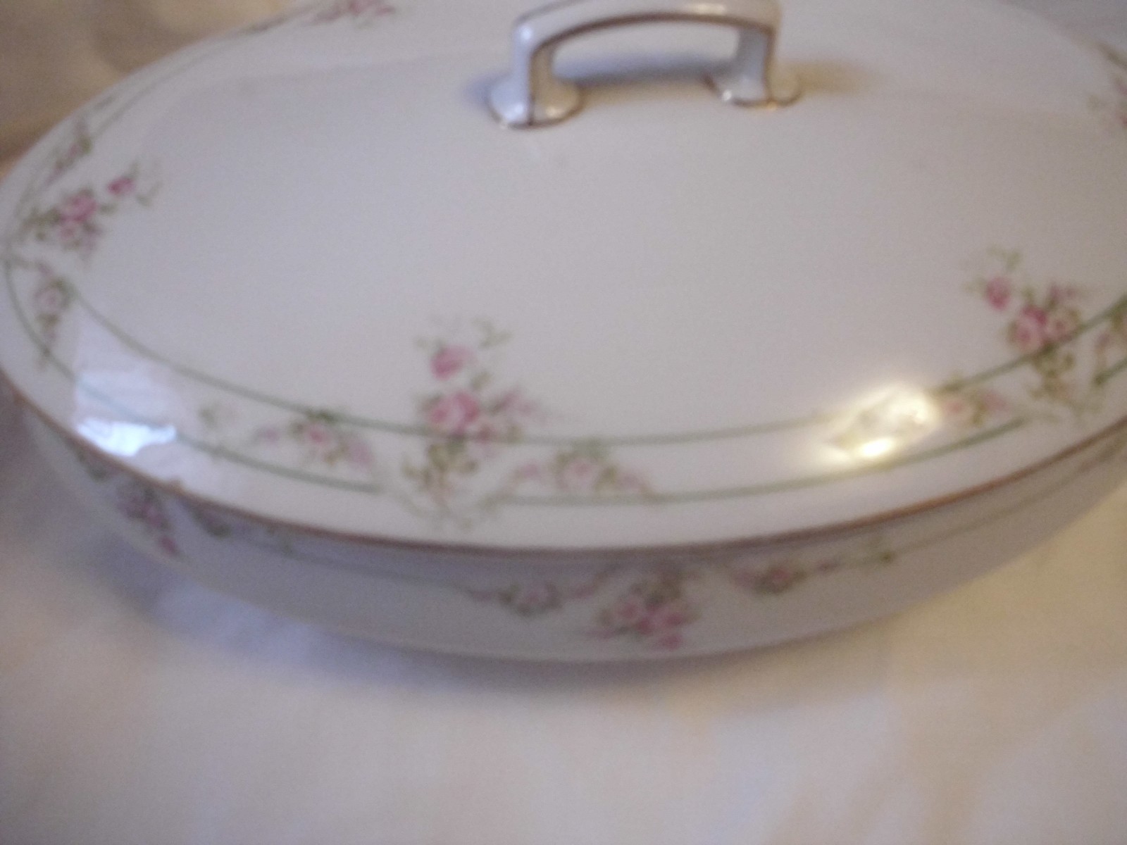 Covered Vegetable Dish MZ Austria LS Carlsbad