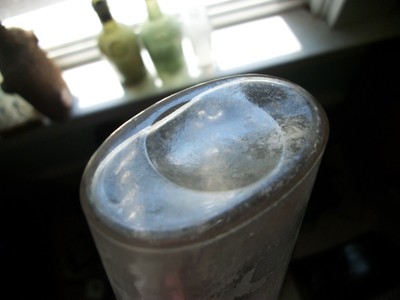 SHAKER MED MT LEBANON NEW YORK NORWOOD'S TINCT. V.VIRIDE CLEAR OVAL TOOLED TOP