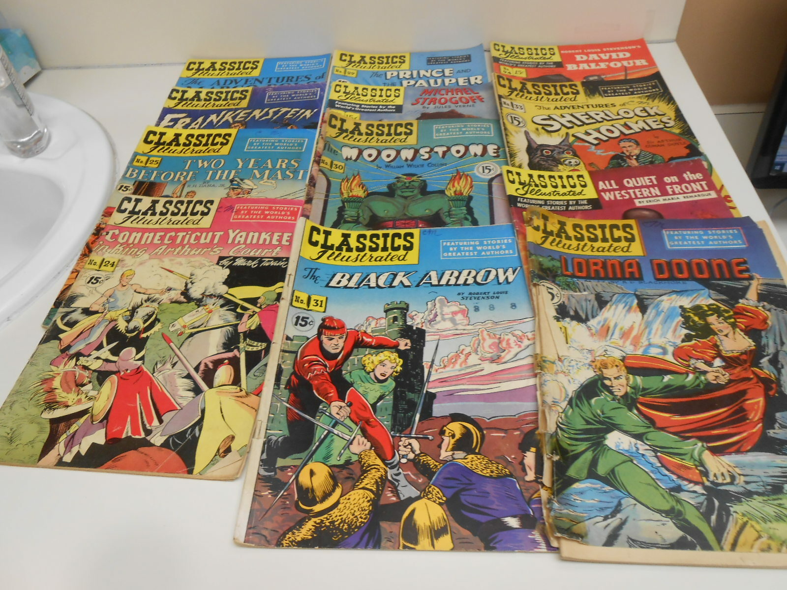 Large Lot Of 15 Cents Classics Illustrated Comics. 22 Issues Large Lot Of 15 Cents Classics Illustrated Comics. 22 Issues
