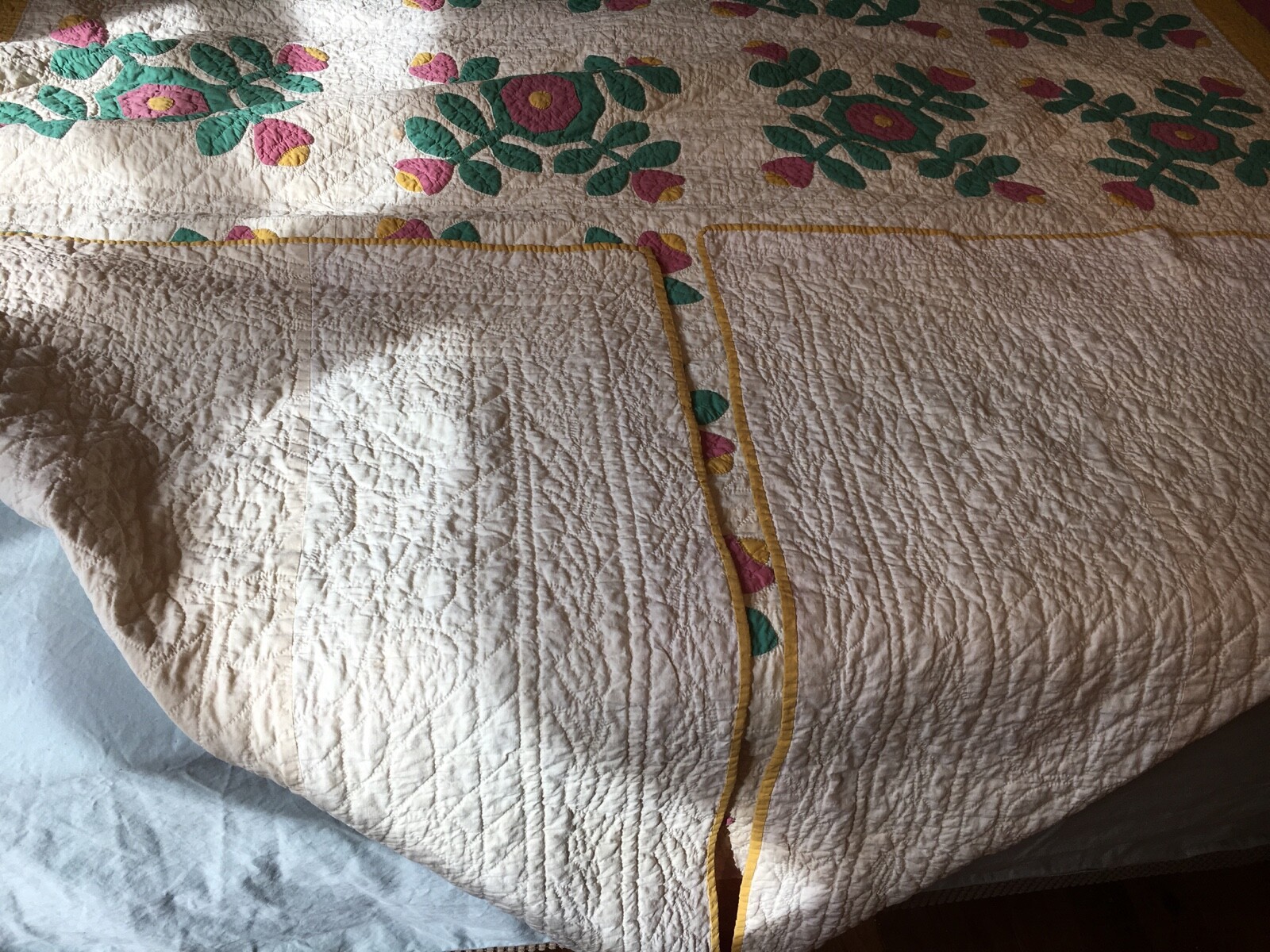 Vintage Quilt Handmade Hand Stitched Tulips Applique 74