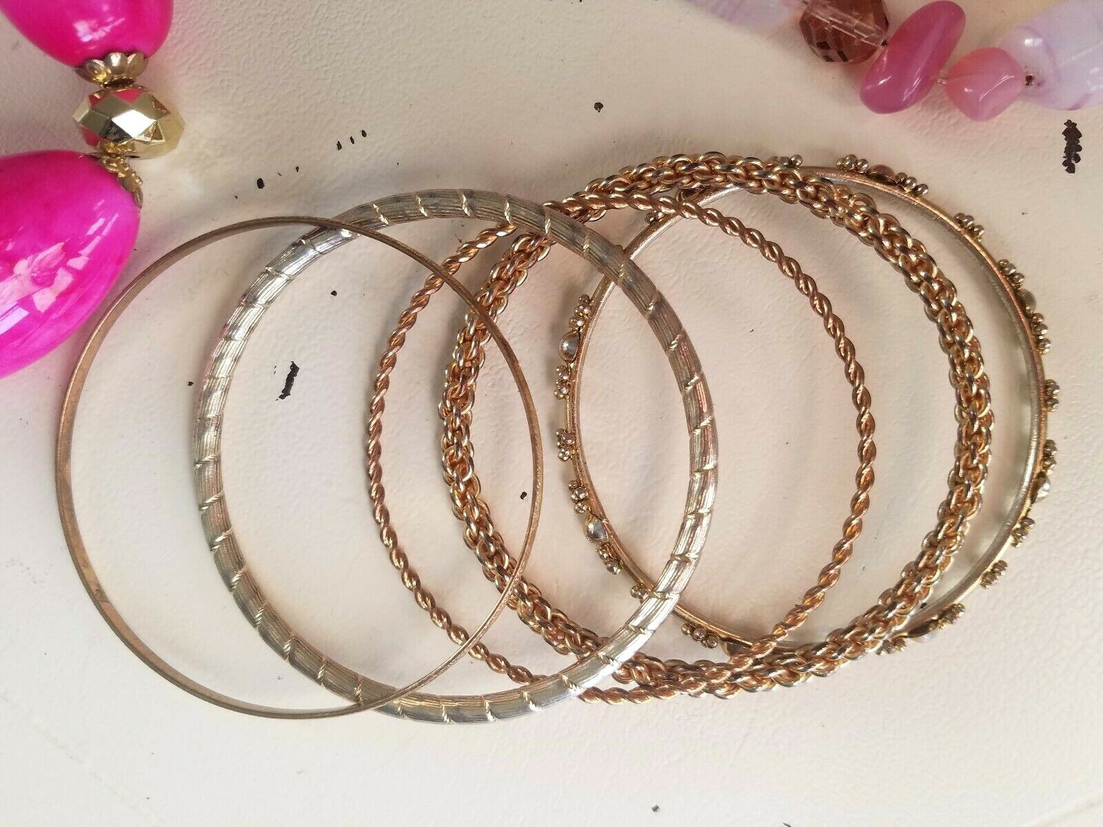(10) pc Gorgeous BIG and BOLD Gaudy PINK Necklaces Gold Bangle Bracelets