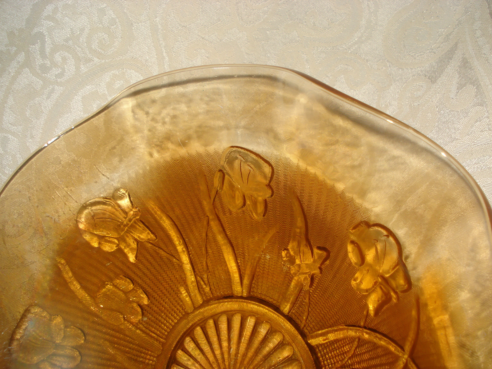 Vintage Iris and Herringbone Iridescent Carnival Ruffled 12