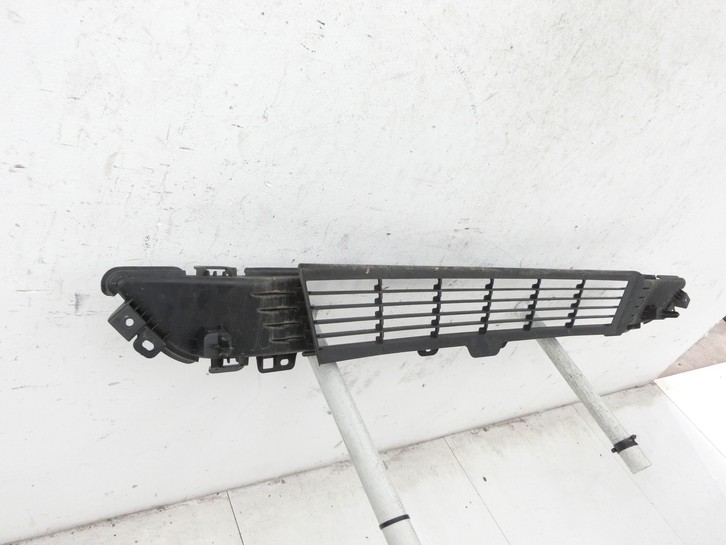 Tesla Model Y LR 20-25 Lufteinlassgitter für Stoßstange Stoßfänger Tesla Model Y LR 20-25 01.01.2023 gebraucht Bild 5