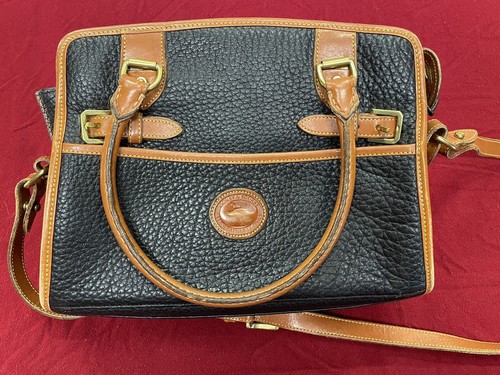 Dooney & Bourke バッグ Dooney Bourke Taupe Leather Pebble Turnlock Messenger