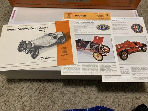 Pocher Alfa Romeo Spider Touring Gran Sport 1932 Kit K 73 1/8 Scale Model