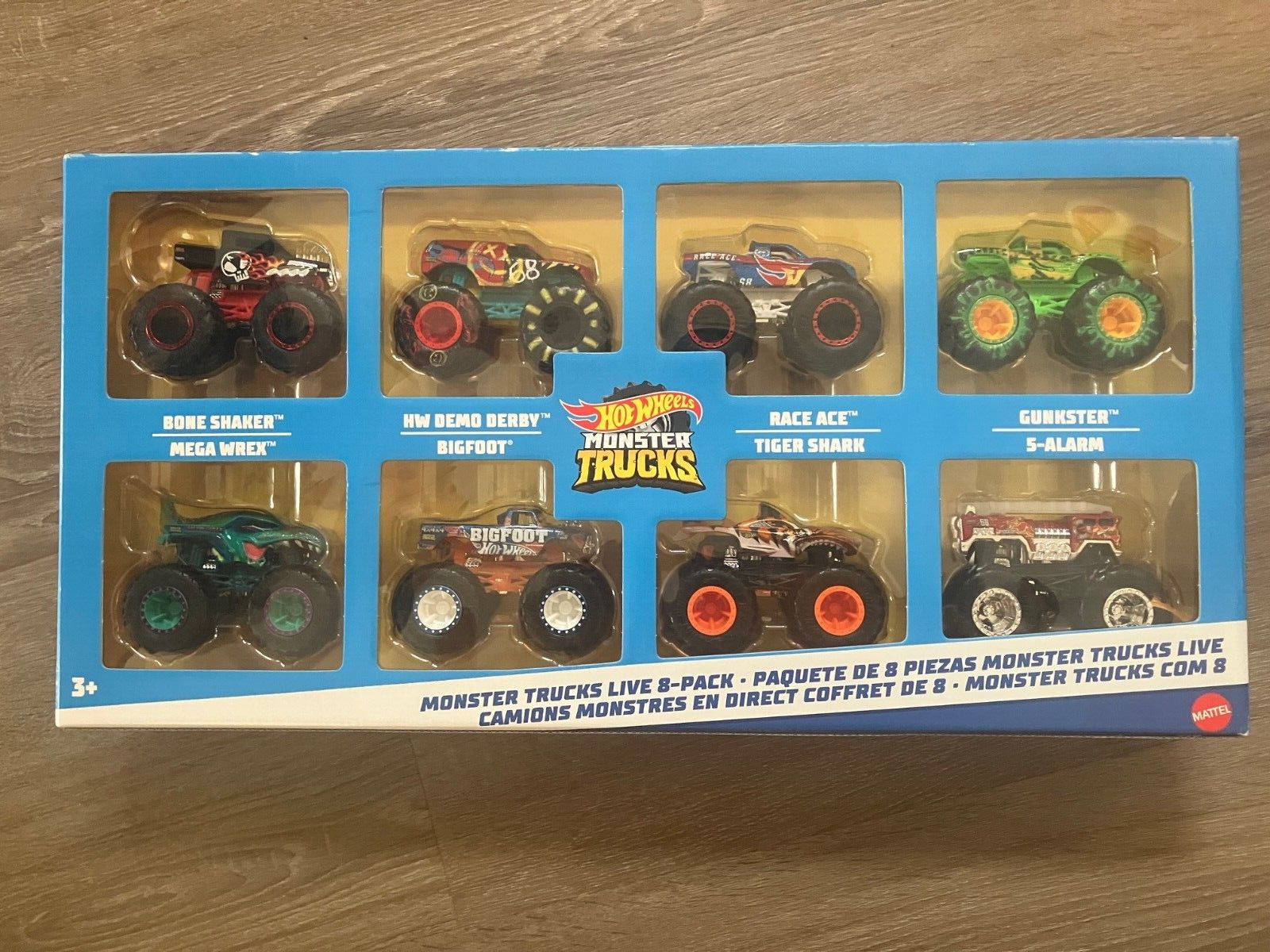Hot Wheels 1:64 Monster Trucks Live 8-Pack - HDB12 NEW