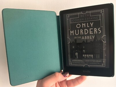 All-new Amazon Kindle Paperwhite and Colorsoft Signature Edition Jade