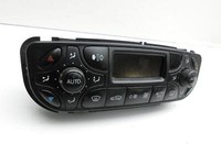 Mercedes C209 CLK 320 05-09 Bedienteil Bedienelement Heizung Klimabedienteil Mercedes C209 CLK 320 05-09 05.03.2003... Vorschau 2