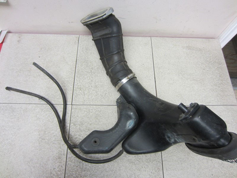りん出品 94-95 KAWASAKI NINJA ZX9R zx9 OEM LEFT RAM AIR INTAKE DUCT