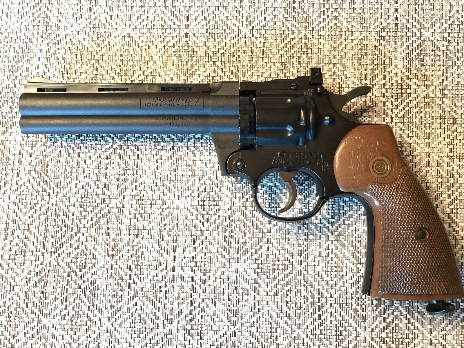 Купить Пневматические пистолеты Crosman Model 357 Revolver Air Pistol ...
