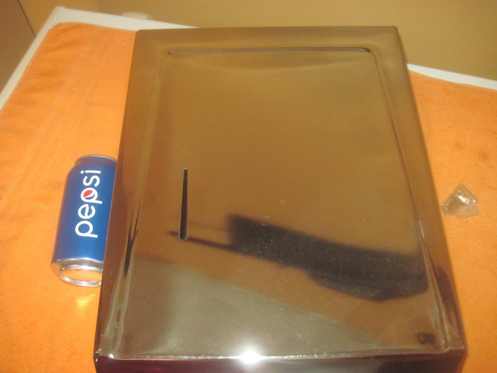 Stainless Folded Paper Towel Dispenser, Wall Hanger, Has Key & Screws, Used??